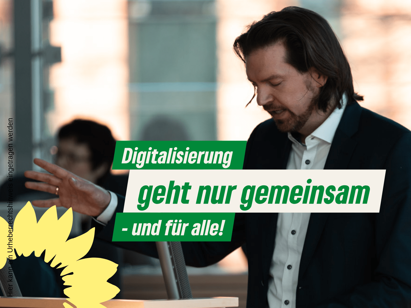 Sebastian hält eine Rede